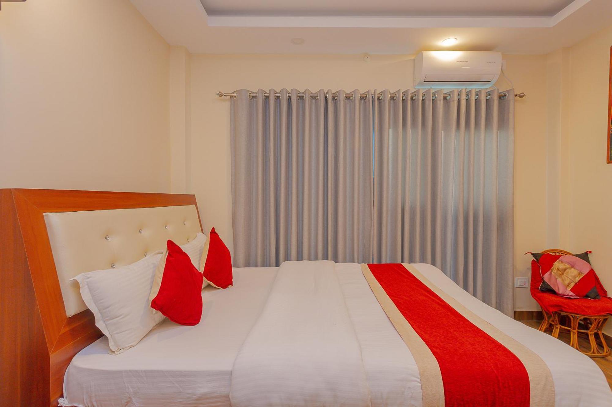 Oyo 799 Hotel Tik Tok Pvt Ltd. กาฐมาณฑุ ภายนอก รูปภาพ
