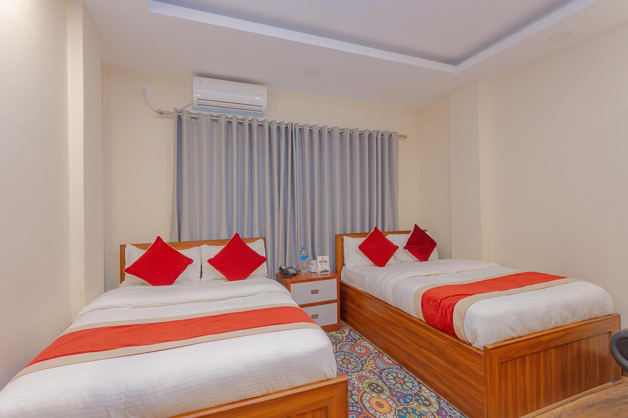Oyo 799 Hotel Tik Tok Pvt Ltd. กาฐมาณฑุ ภายนอก รูปภาพ
