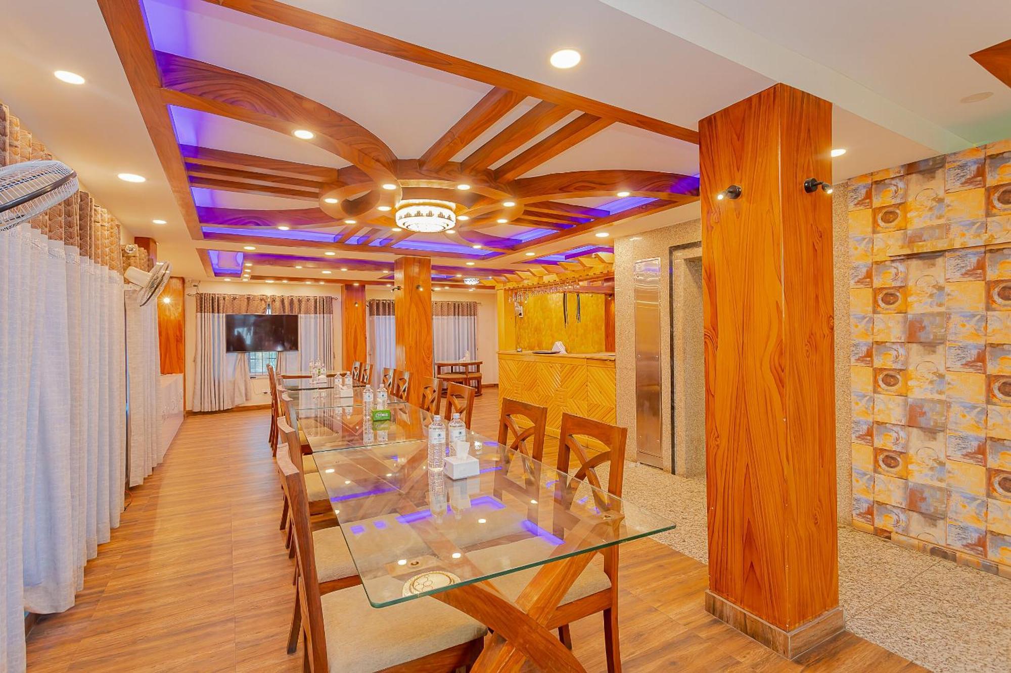 Oyo 799 Hotel Tik Tok Pvt Ltd. กาฐมาณฑุ ภายนอก รูปภาพ