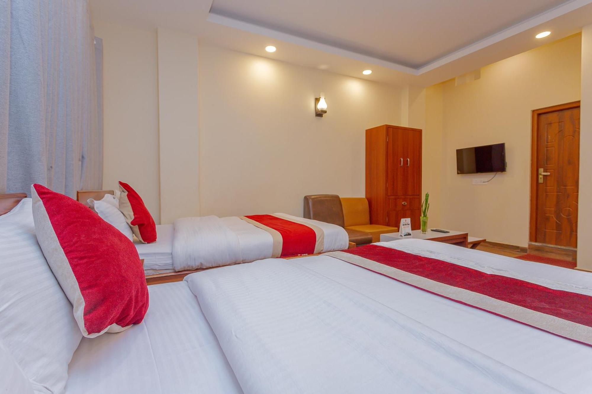 Oyo 799 Hotel Tik Tok Pvt Ltd. กาฐมาณฑุ ภายนอก รูปภาพ