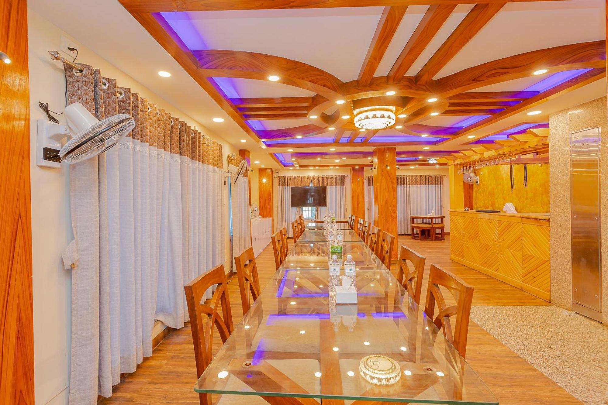 Oyo 799 Hotel Tik Tok Pvt Ltd. กาฐมาณฑุ ภายนอก รูปภาพ