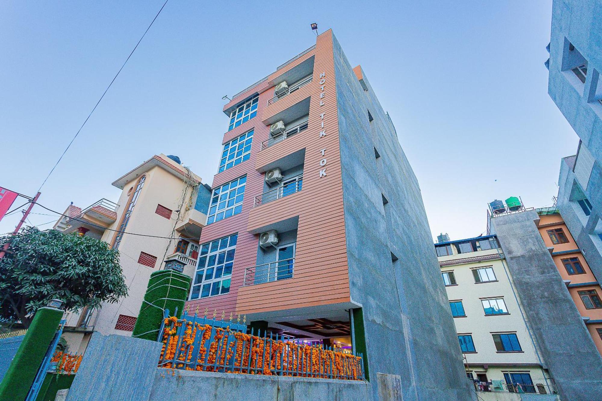 Oyo 799 Hotel Tik Tok Pvt Ltd. กาฐมาณฑุ ภายนอก รูปภาพ